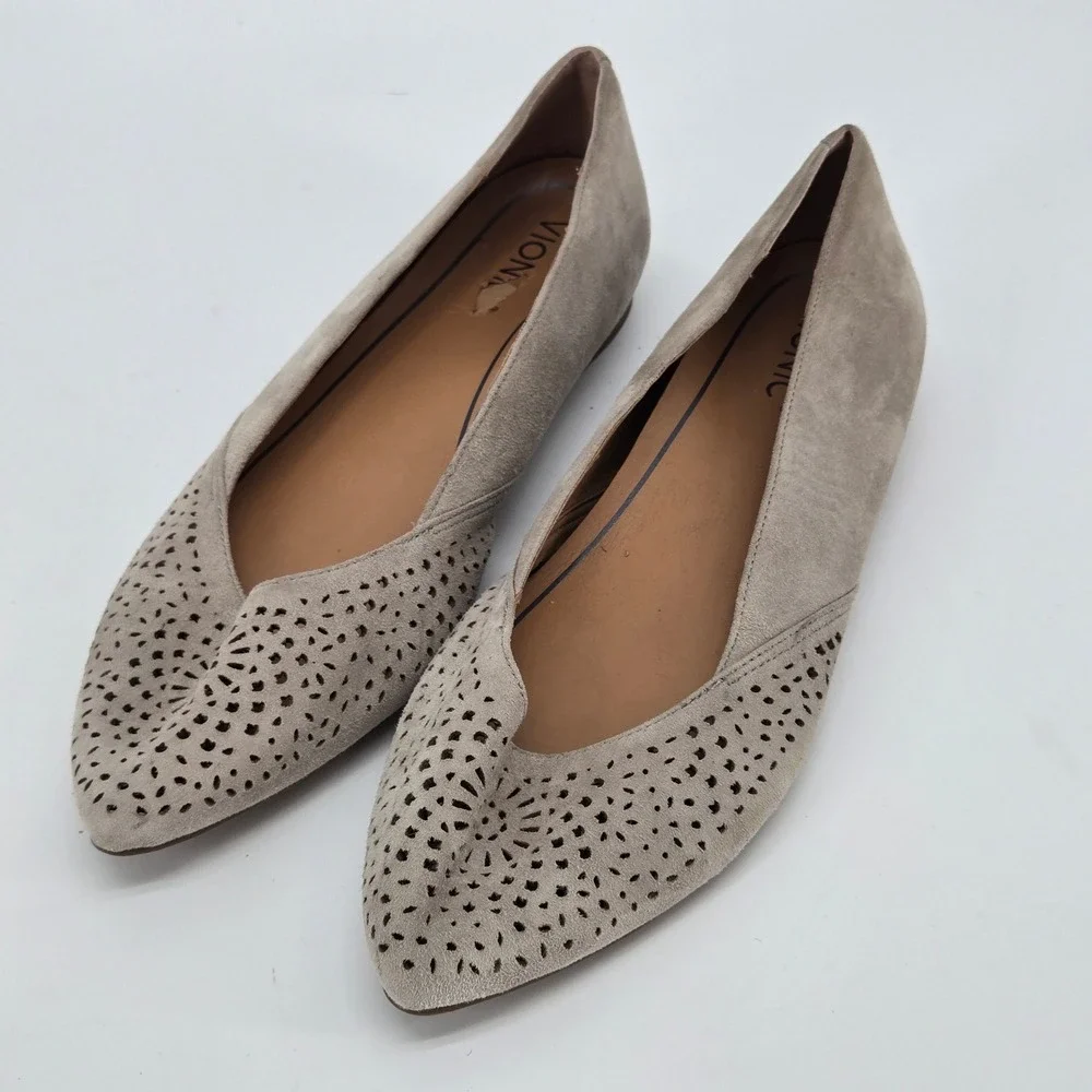 Vionic Carmela Perforated Suede Pointed Toe Ballet Flats Greige Women's Size 10